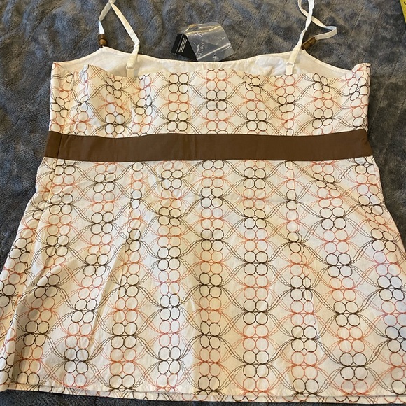 Ann Taylor Loft top.  Beautiful brown and Coral - Picture 5 of 5